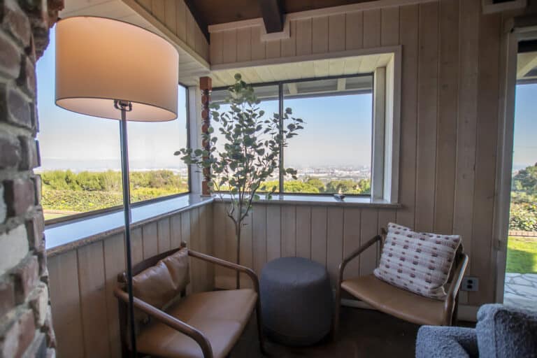 interior lounge at mission prep teen treatment for boys in rancho palos verdes