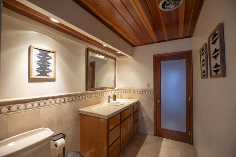 private bathroom at mission prep teen treatment for boys in rancho palos verdes
