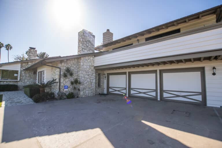 main exterior entrance to mission prep teen treatment for boys in rancho palos verdes