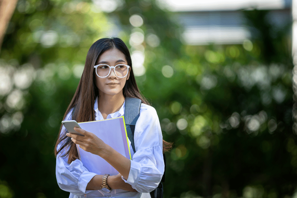 First-Generation Antipsychotics for Teens: Side Effects, Uses, and How They Work