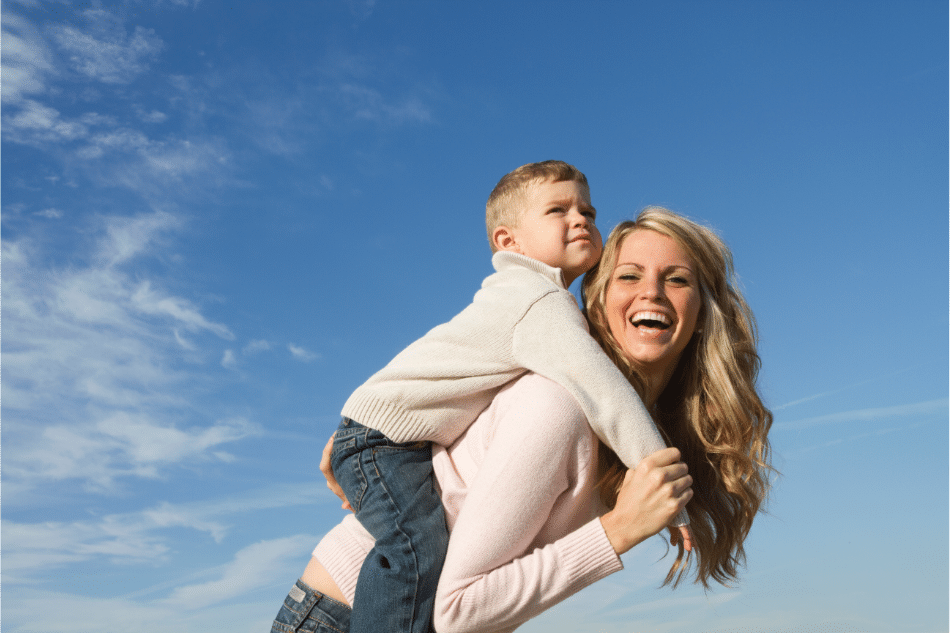 Postpartum Depression in Teen Moms: Warning Signs and Treatment Paths