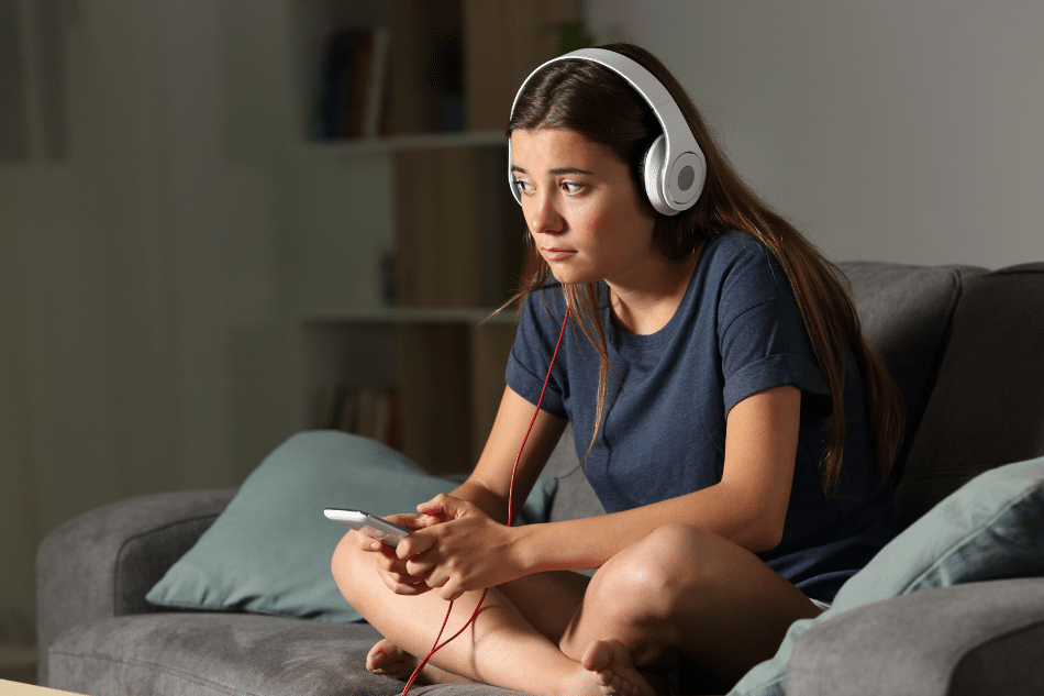 Disorganized Attachment Style in Teens