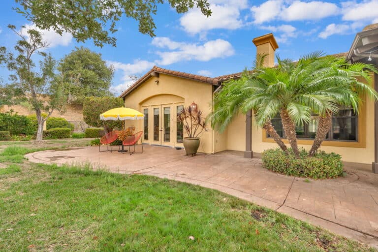 exterior building at at Mission Prep Teen Treatment