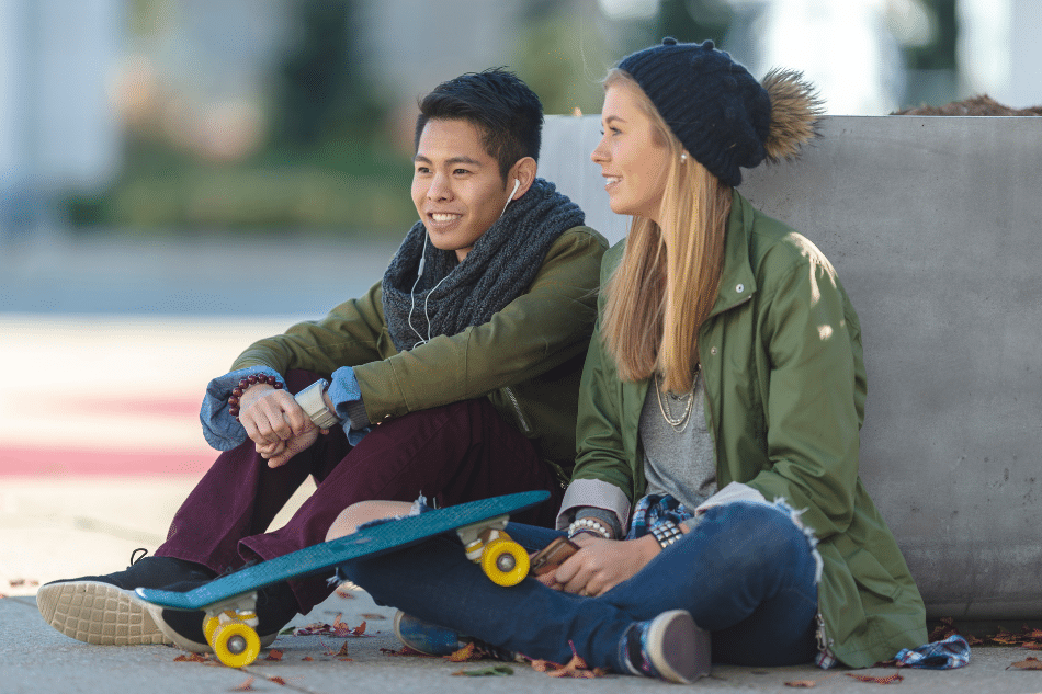 Teenage Narcissism: What Narcissistic Personality Disorder Is & Signs of NPD in Teens
