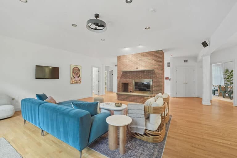 Mission-Prep-Teen-Mental-Healthcare-Oak-Bucket-House-Virginia-living-space (5)