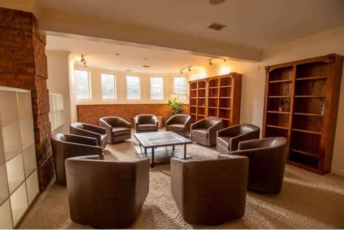 A comfortable therapy room at Mission Prep designed for relaxation, with soft lighting and calming colors that promote feelings of safety and rest.